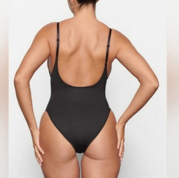 SKIMS SWIM SCOOP NECK ONE PIECE Swimsuit Bathing suit Onyx Black 4X Plus Size - Picture 3 of 6